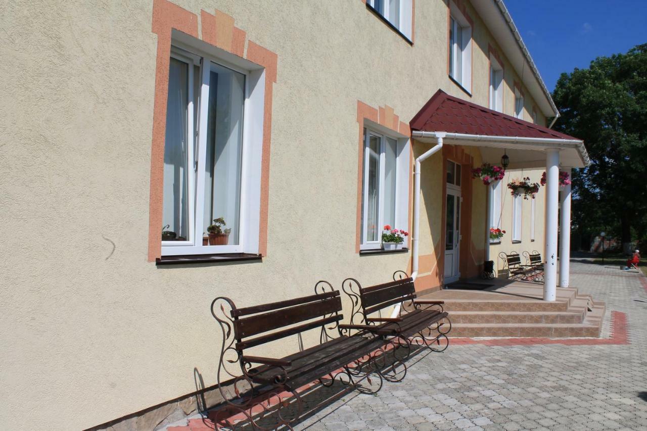 Kremin Hotel Kremenets' Exterior photo