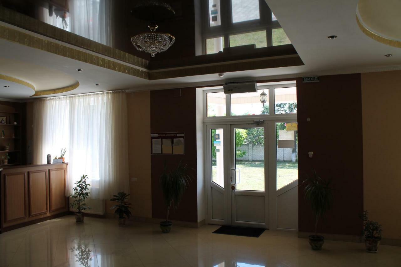 Kremin Hotel Kremenets' Exterior photo
